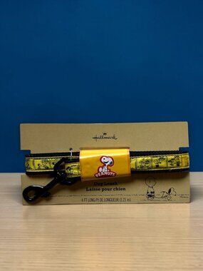 New Hallmark Peanuts SNOOPY Dog Leash 4 Feet Long. Yellow & Black Sealed